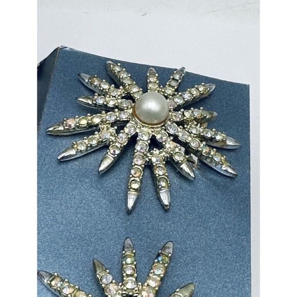 EMMONS Starburst Silver Tone Faux Pearl AB Rhinestone VTG Clip On Earrings w Box - Picture 8 of 12